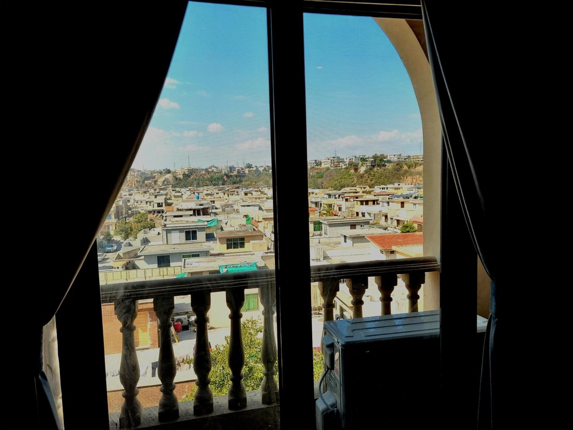 Executive 3 Bedrooms Apartment In Bahria Town Rawalpindi Exterior foto